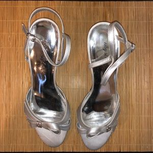 Silver formal shoes LOW PRICE!